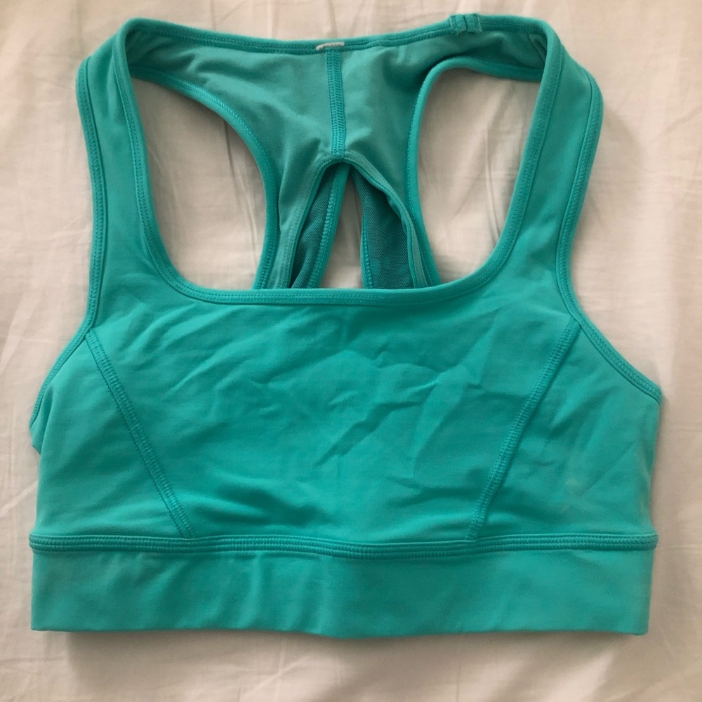 Lululemon sports bra
